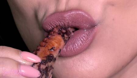 Tasty octopus legs! Mouth fetish ~ Sweet Maria