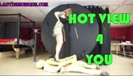 MY FUNNY HUMAN CARPET - BLACK HEELS