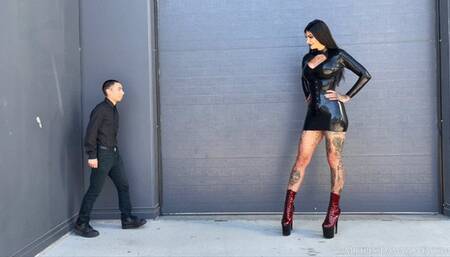 Teeny Tiny man gets lucky