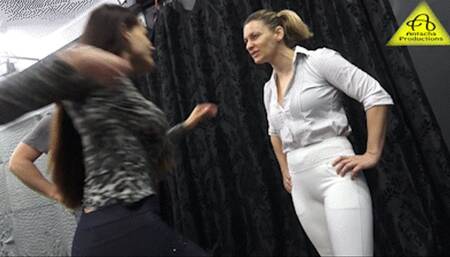 Dolly and Thomas bellyboxing Viktória