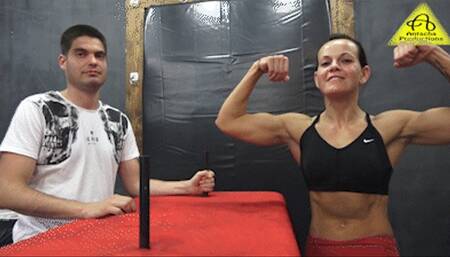 Armwrestling: Kim vs Ati