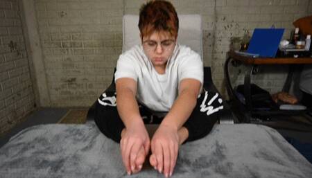 Hands and feet ASMR with Dylan (1080)