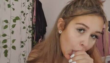 Hot Girl JOI Sloppy Blowjob