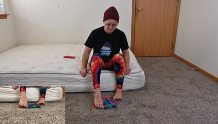 Dylan spells a message with their feet (1080)