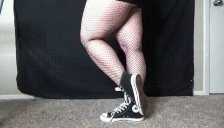 On Your Knees Worship My Converse Fishnets Soles And Toes (MP4) ~ MissDias Playground