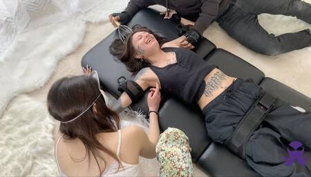 Chia upperbody tickle - tickled by Yuxi and Octopus - 4K