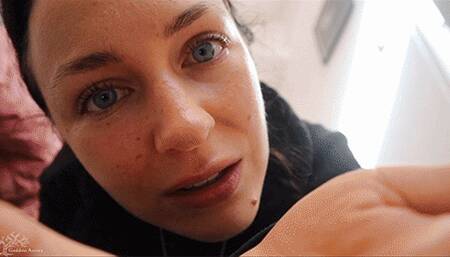 Manipulative Giantess Swallows you and your entire village