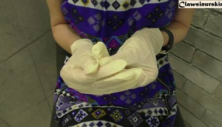 Nails Destroy Gloves