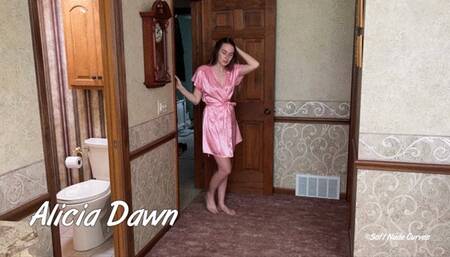 Alicia Dawn 4k Strips Nude & Display Tease