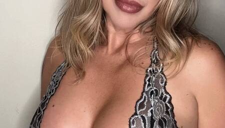 Elle Lyon Tells You How To Please A Woman Sexually As She Smokes