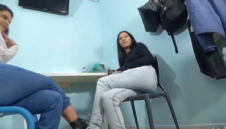 FART CLASS WITH TWO GIRLS AND A FART TEATCHER PART 2 BY ANITA PERVERSE, QWEEN AND NICOLLY CAM BY KLEBER FULL HD