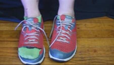 Nurse in Scrubs RAPID GROWTH turns her into a HORNY STRONG GIANTESS! Full outfit, Tennis Shoe and Socks Destruction WMV 720