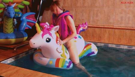 Alla naked fucks tight inflatable unicorn in the pool!!!