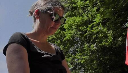 The sunbath (2017) (MP4)