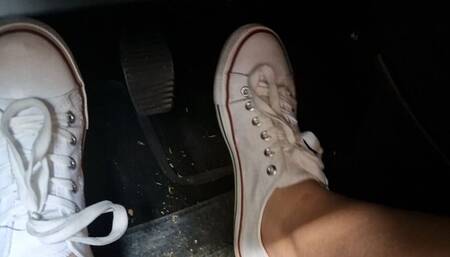 Hardcore pedal pumping in white sneakers - Drinving in Milano with boobs out! 1080HD