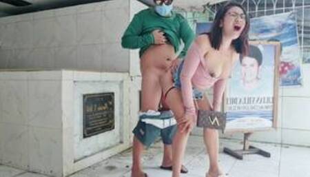 Pinay dinala sa sementeryo dun kinantot Ng grab driver,Risky sex in cemetery!