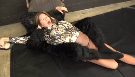 DETECTIVE HOLLYWOOD MAULED pt 3 1065 - HD