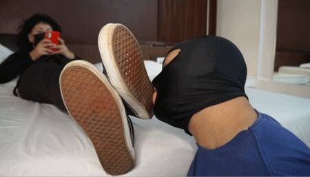 Alternative Girl Contributes To His Addiction (Full Version)