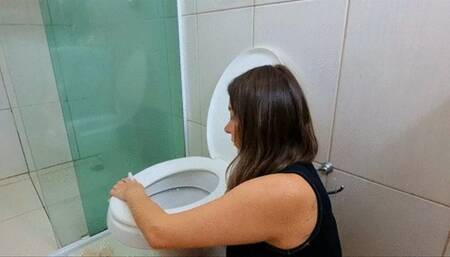 Farting on the toilet cosplay, part 1, by Nicole Ramonoff and Melissa Ramos, (cam by Manu) FULL HD