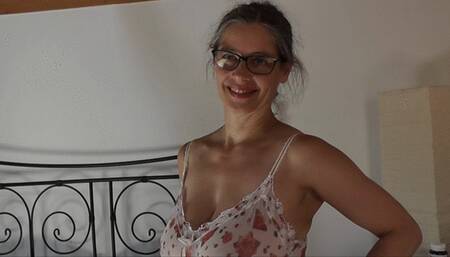 A midday masturbation (2017) (MP4)