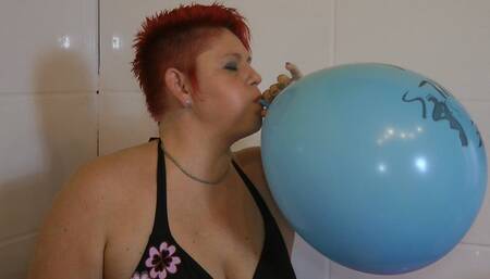 Annadevot - balloons, bathtub, bathing suit