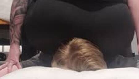 Face Sitting In Tight Leggings