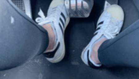 DRIVING WITH ITCHY FUNGUS FEET - MP4 HD