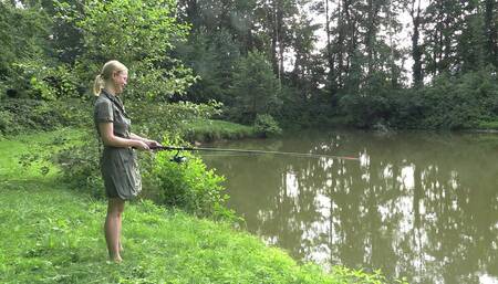 4K Quicki mit geiler Anglerin