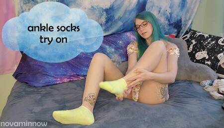 ankle socks try on