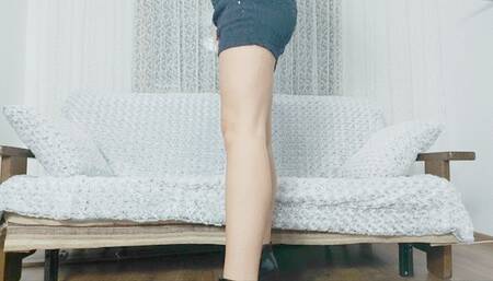 My crossed legs will mindfuck you