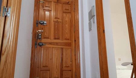 HOME DELIVERY GUY FUCKED BY MILF TEEN SLUTTY