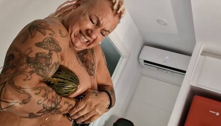 fbb massive sized smashing melon with her huge muscle mass big boobs and muscle pecs gping wild milf thickness buff bbw woman