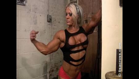 She Muscle Naked Gym