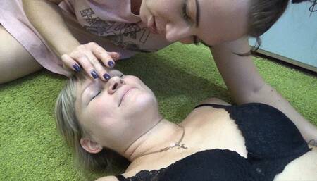 she sucks my nose very passionately 2N