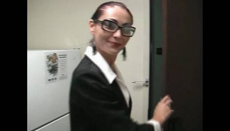 Joe Interviews 25 Years Old Alesha And Blows His Jizz On Her Glasses! (mp4)