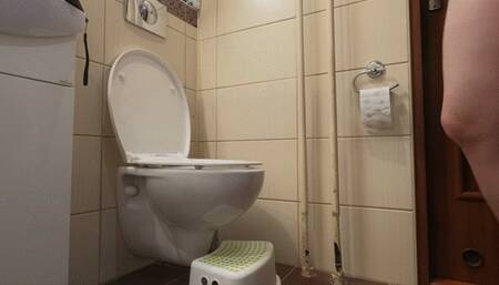 Hot Fatty while Diarrhea - Big breast, hard nipples and strong fartsreup