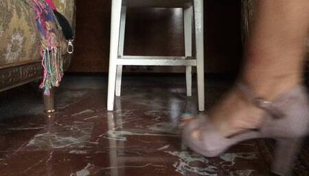 THE MESMERIZING HARD TOE TAPPING SANDALS