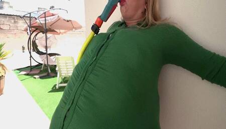 The explosion of a full barrel SD MP4(480*360)HD