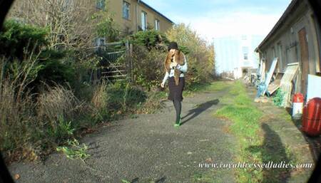 Open air pissing with anal plug in asshole