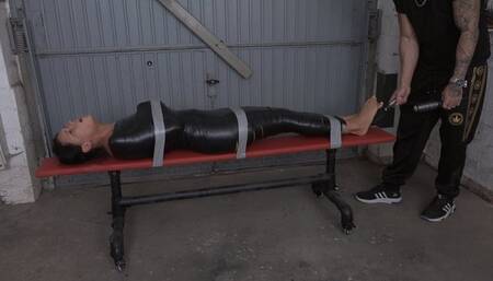 Mummified feet tickled ( 1080p mp4 )