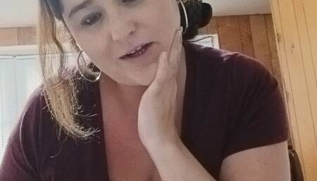 Kristy masterbates and cums hard after posing naked