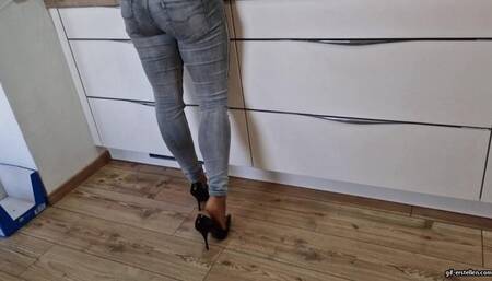 dirty nylons after a long day in the office HD wmv 1920x1080