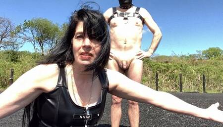 Sensory Deprivation Up In The Menage