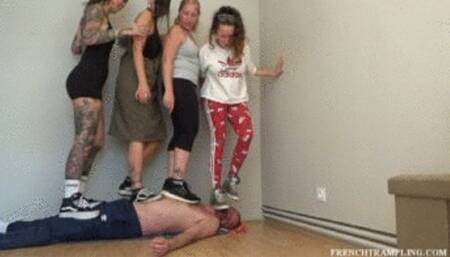 2244 Sneakers trampling with Noemie Lysa Jina Ozzora