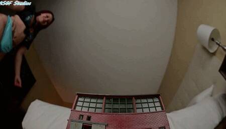 Velma (Nixlynka) loses tiny city, plus bonus quick ass crush!! - MOV