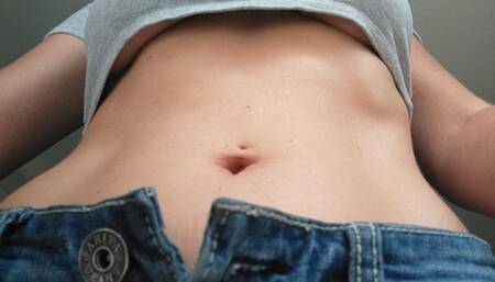 Jean shorts crop top belly button play lotion