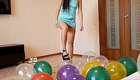 Popping black and white sandals Full HD