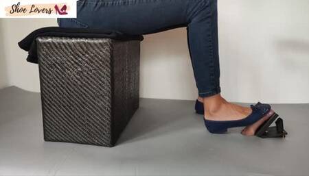 Blue flats ballerinas gas pedal pumping Hd