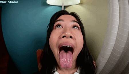 Gymnast playful mouth Part 2 - MOV