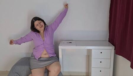 Scratch belly and stretching